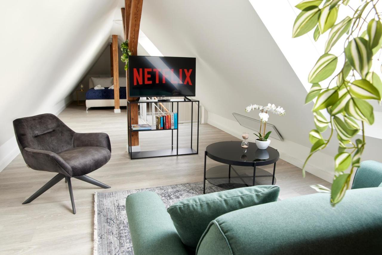 Schlossberg Residences - Xxl-Design-Apartment Mit Schlossblick Fuer Bis Zu 12 Personen Schwetzingen Luaran gambar