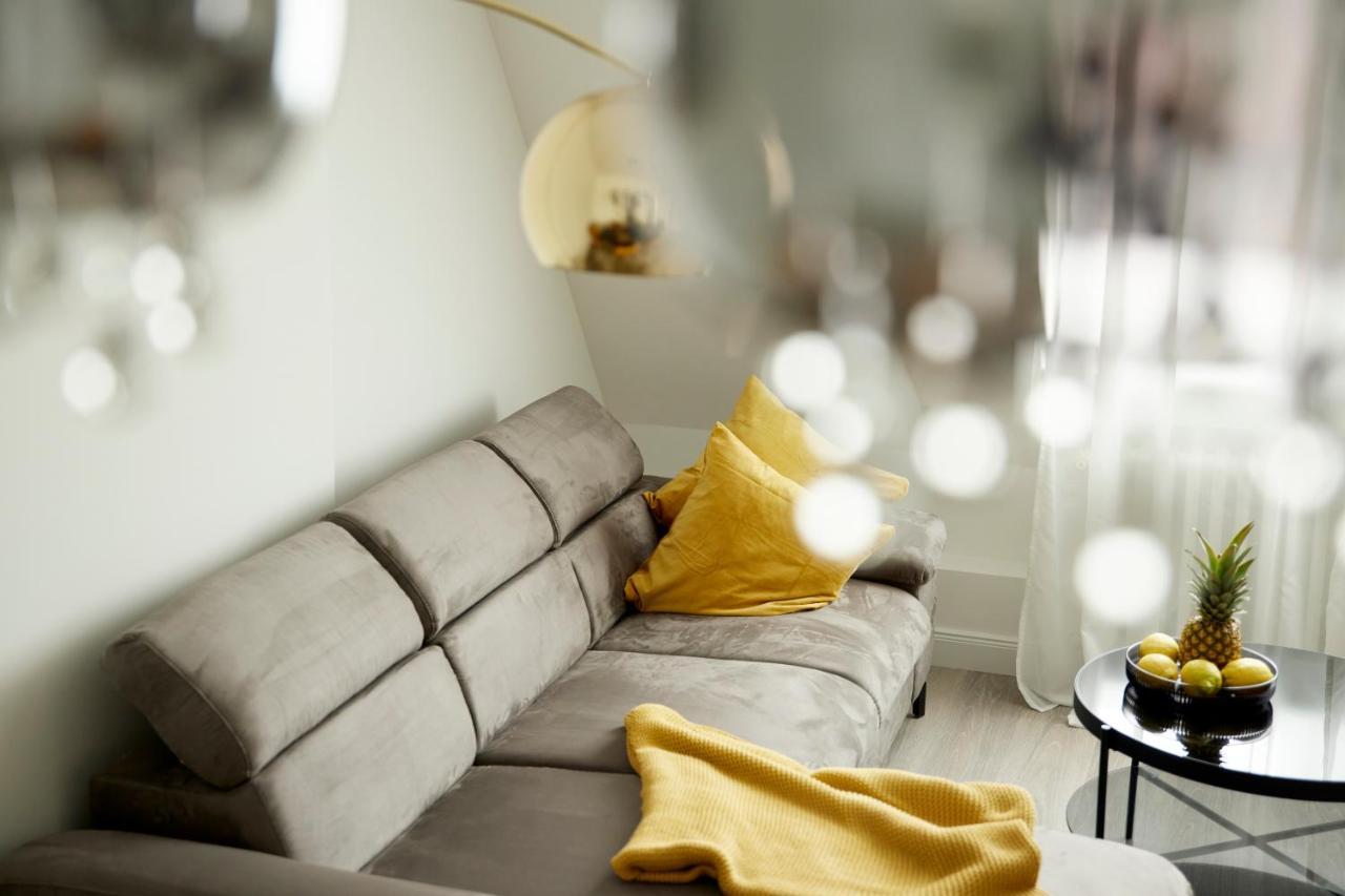 Schlossberg Residences - Xxl-Design-Apartment Mit Schlossblick Fuer Bis Zu 12 Personen Schwetzingen Luaran gambar
