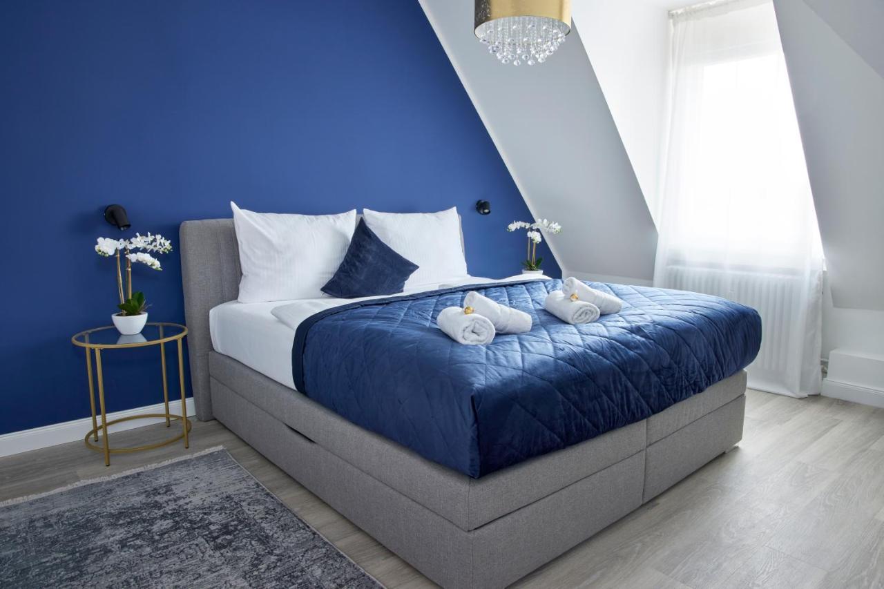 Schlossberg Residences - Xxl-Design-Apartment Mit Schlossblick Fuer Bis Zu 12 Personen Schwetzingen Luaran gambar