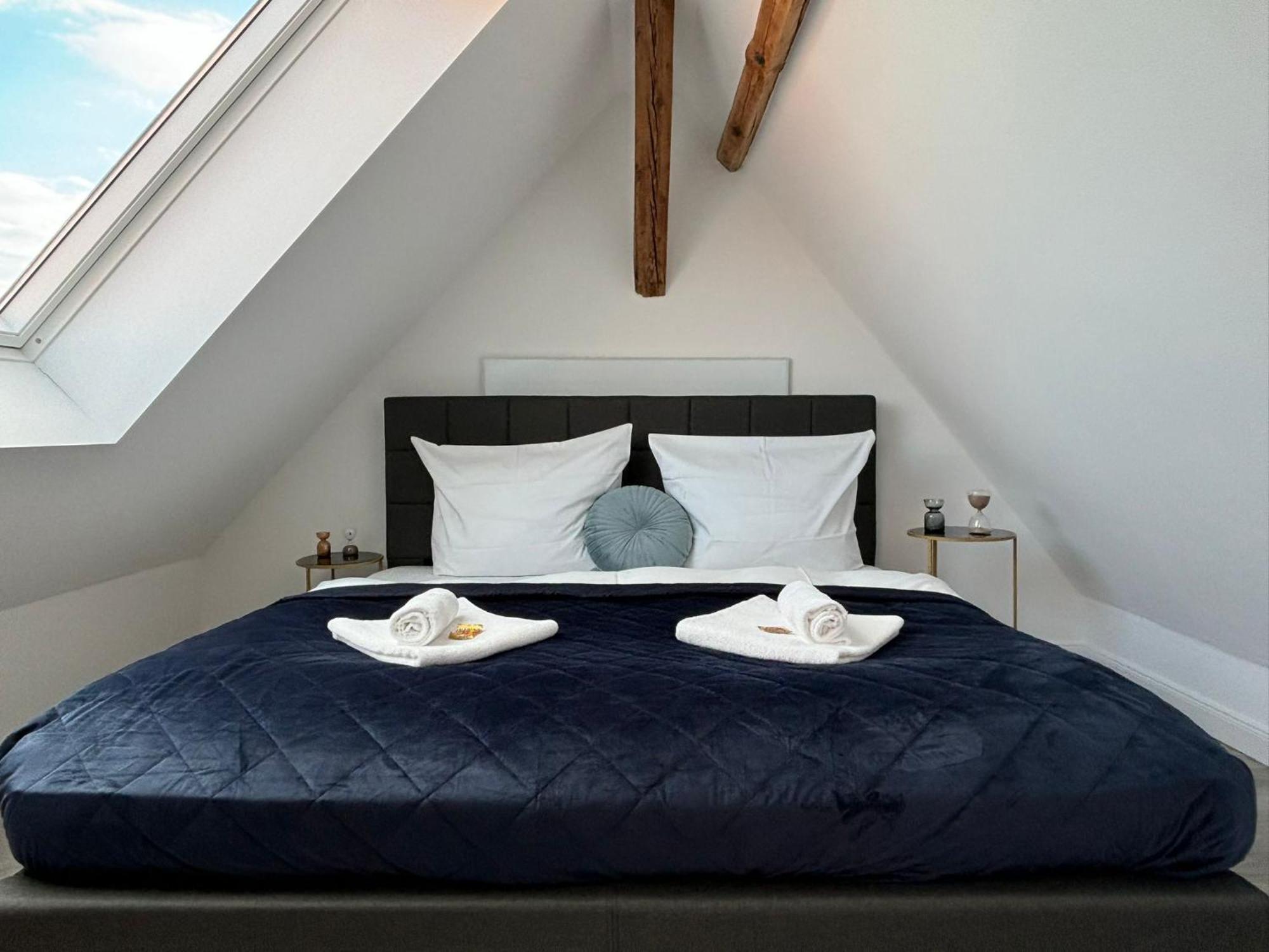 Schlossberg Residences - Xxl-Design-Apartment Mit Schlossblick Fuer Bis Zu 12 Personen Schwetzingen Luaran gambar